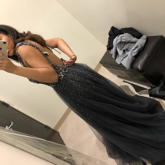 Prom Dress - Picture 3 of 9